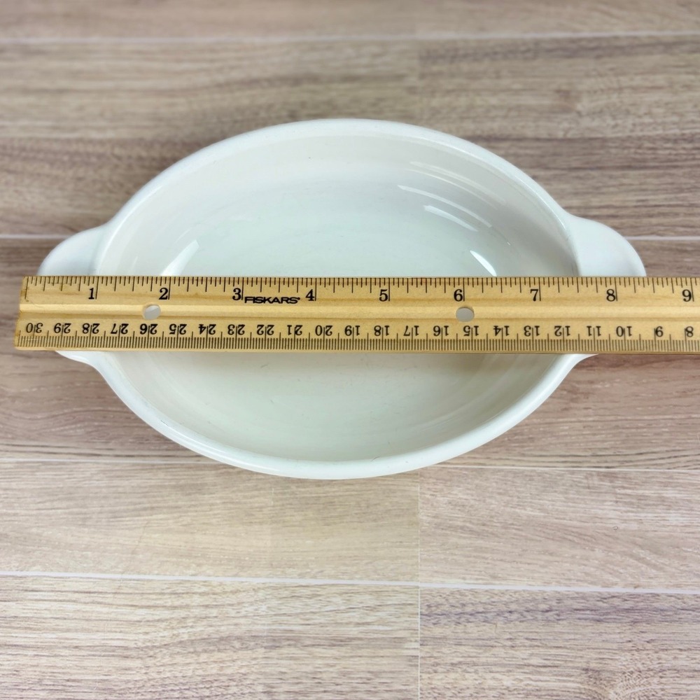 Corning Ware Baking Dish Small Oval Casserole White P-14-B No Lid 14 oz USA - Picture 6 of 7